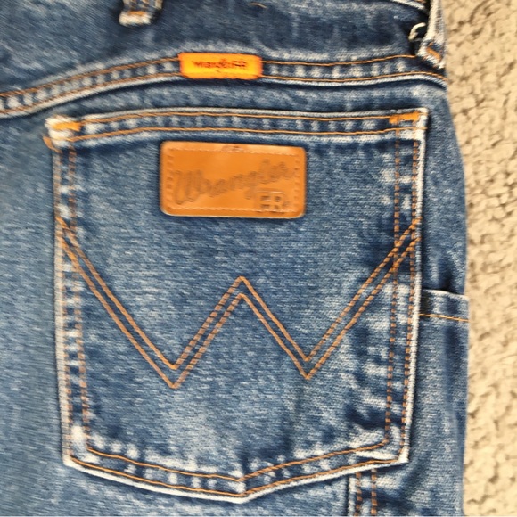Wrangler Jeans Men Size 40x32 FR Fire Resistant Straight Leg Denim Blue Relaxed - Picture 3 of 14